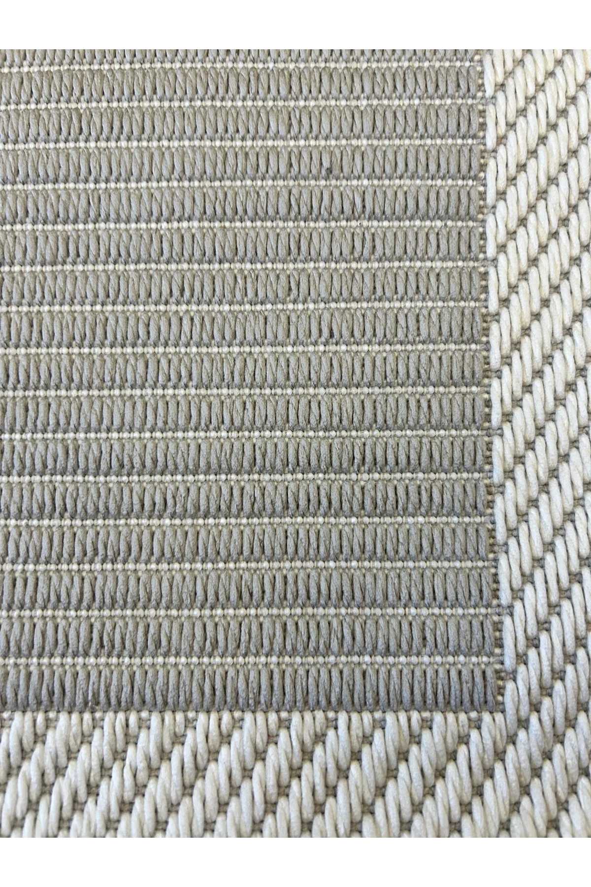 Sisal Düz Çizgili Halı – Modern Çerçeve Desenli, Kaymaz Taban, 4 Renk Seçeneği