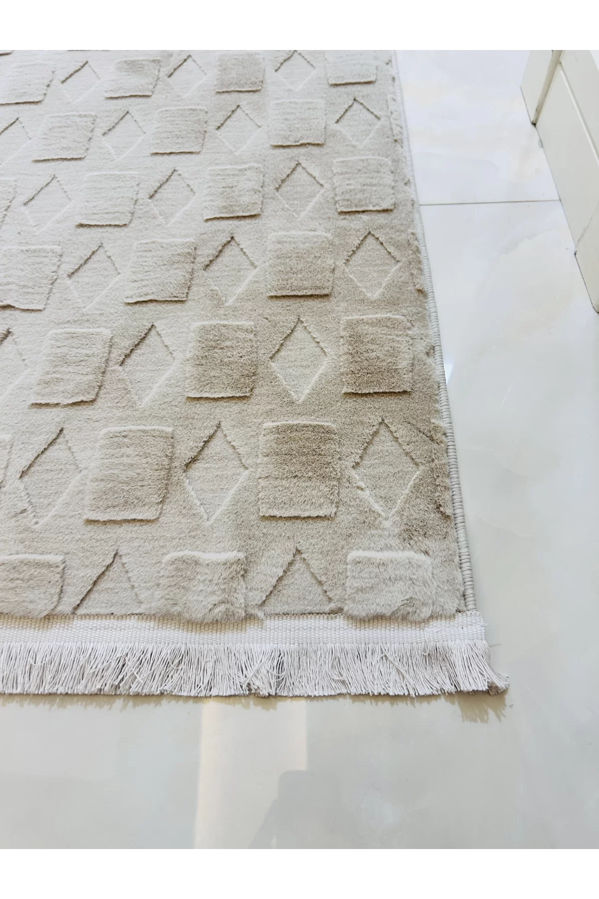 Diamond Monel Halı – Modern Dokulu Püsküllü Halı | 5 Renk Seçeneği