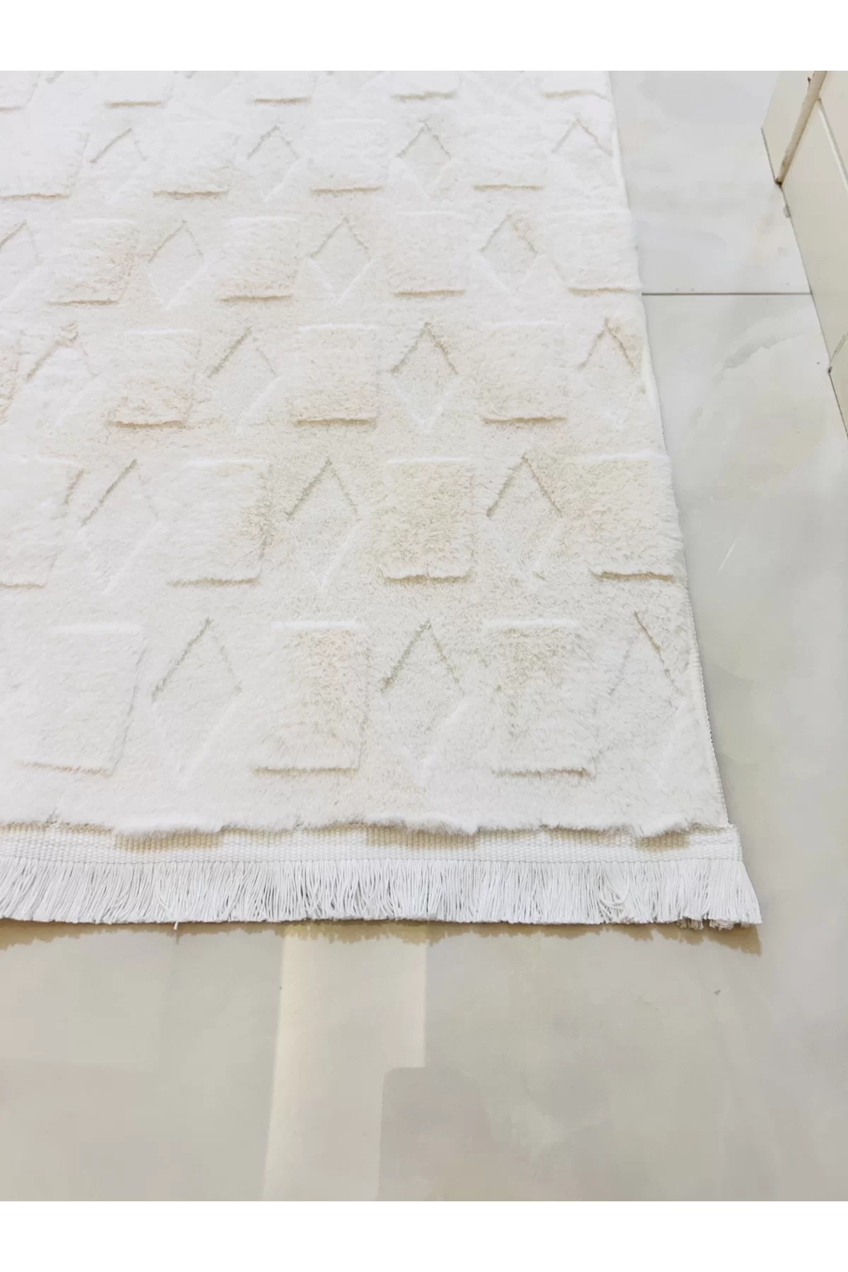 Diamond Monel Halı – Modern Dokulu Püsküllü Halı | 5 Renk Seçeneği