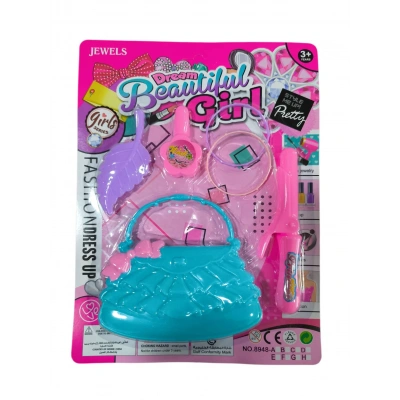 KARTELADA ÇANTALI KÜÇÜK GÜZELLİK SETİ[144