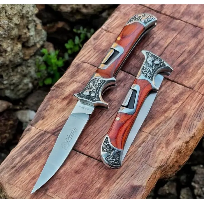 Knivox A3207-A Gravür İşlemeli Manuel Kamp Çakısı