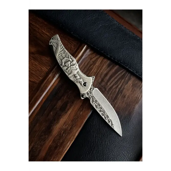 Knivox Kuru Kafa İşlemeli Kamp Çakısı