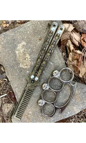 El Yapımı Perçinli Eskitme Kuru Kafa Desenli Punch Hediyeli Tarak Kelebek