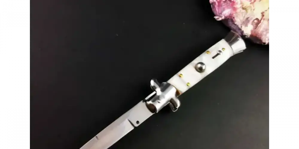 AKC Sedef 21 CM İtalyan Stiletto: Zarafet ve Hız