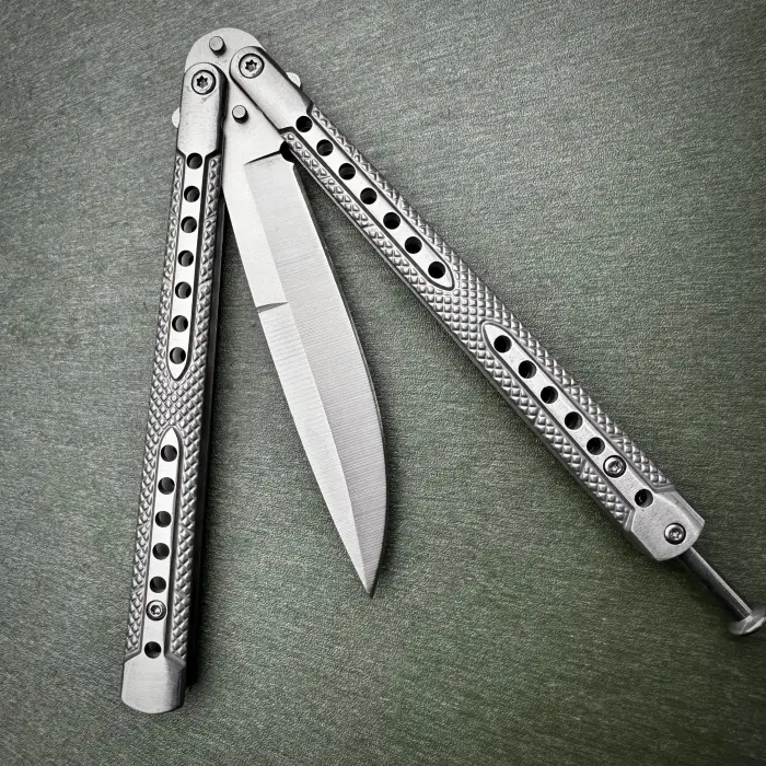 AlsepeteAvm Titanyum Kaplama Kelebek Bıçak – Hafif ve Sağlam