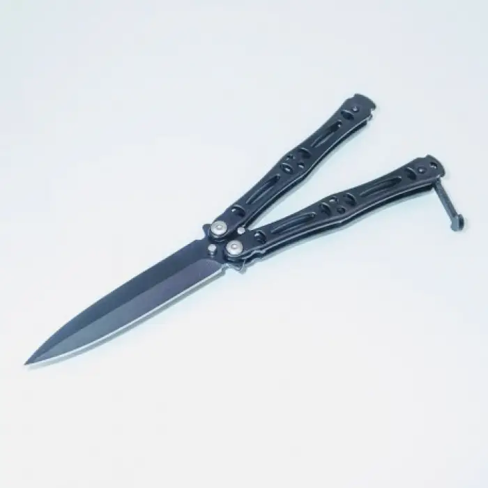 Sevgiliye Özel Kelebek – İsim Baskılı ve Hediye Sepetli