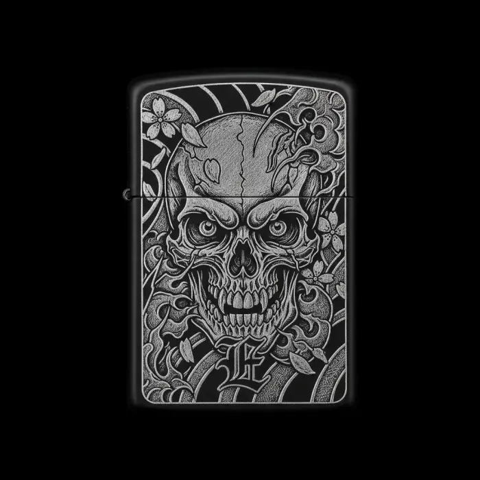 Benzinli Çakmak Kuru Kafa Figürlü E Harfli Tasarım - V14