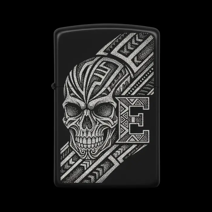 Benzinli Çakmak Kuru Kafa Figürlü E Harfli Tasarım - V16