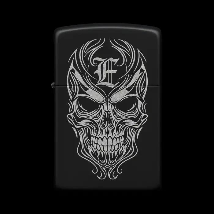 Benzinli Çakmak Kuru Kafa Figürlü E Harfli Tasarım - V8