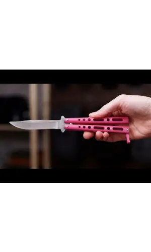 Benchmade Kuru Kafa Desenli Kelebek Çakı – Kamp Setiyle Birlikte