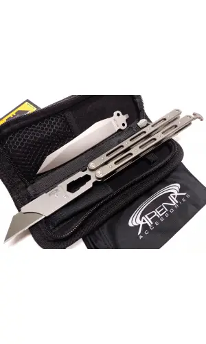 Sevgiliye Özel Kelebek – İsim Baskılı ve Hediye Sepetli