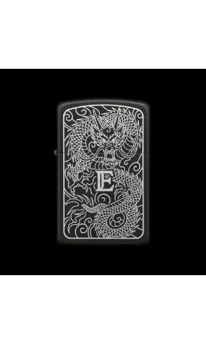 Benzinli Çakmak Ejderha Figürlü E Harfli Tasarım - V38