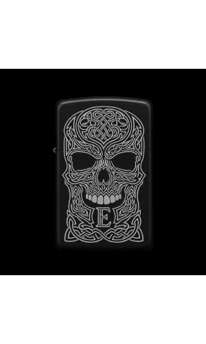 Benzinli Çakmak Kuru Kafa Figürlü E Harfli Tasarım - V2