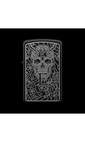 Benzinli Çakmak Kuru Kafa Figürlü E Harfli Tasarım - V82