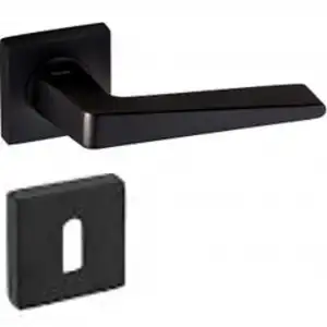 SAKA KARE ROZETLİ SİYAH ODA