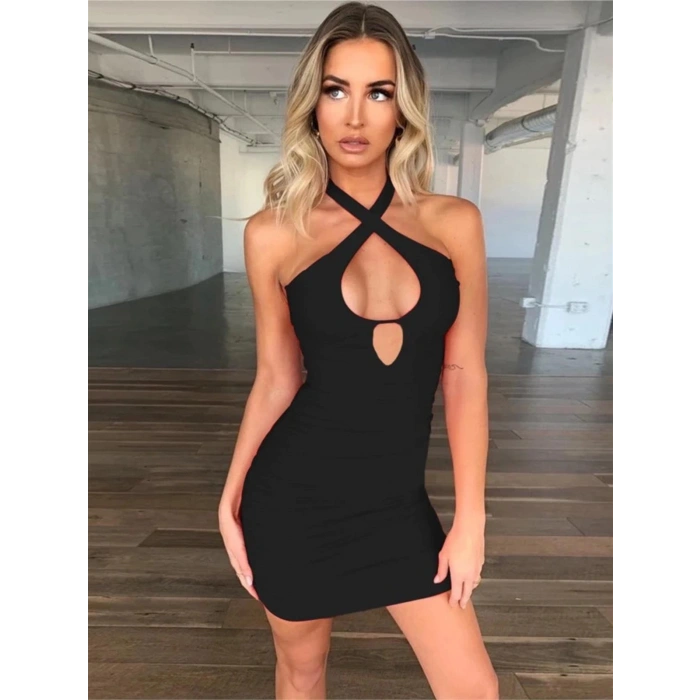 Bayan Boyundan Bağlamalı Siyah Elbise