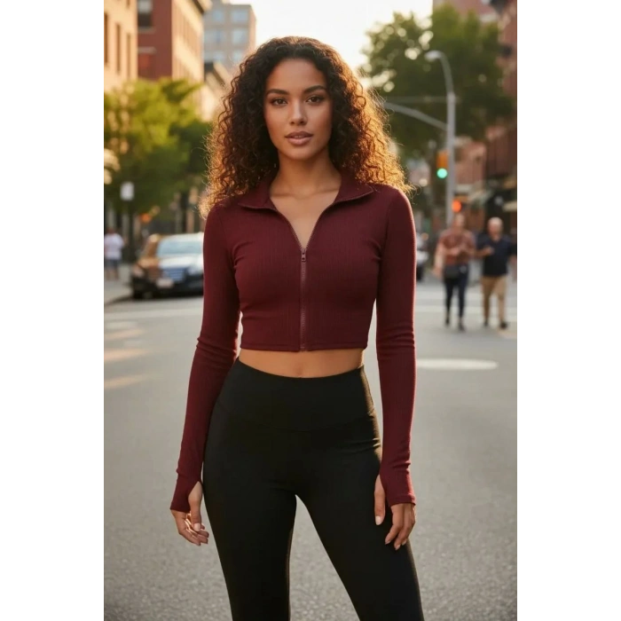 Bordo Dik Yaka Fermuarlı Uzun Kollu Parmak Geçmeli Crop Top Spor Bluz