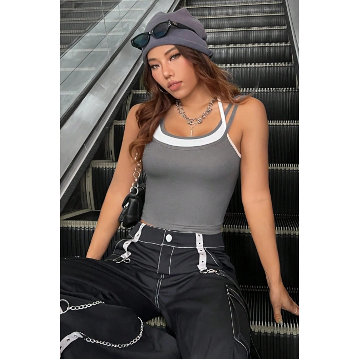 Kadın Antrasit Gri Beyaz Çift Renk Çapraz Askılı Crop Top Bluz
