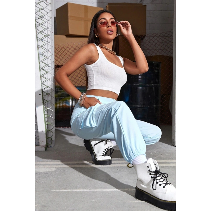 Kadın Beyaz Kalın Askılı Crop Top Büstiyer