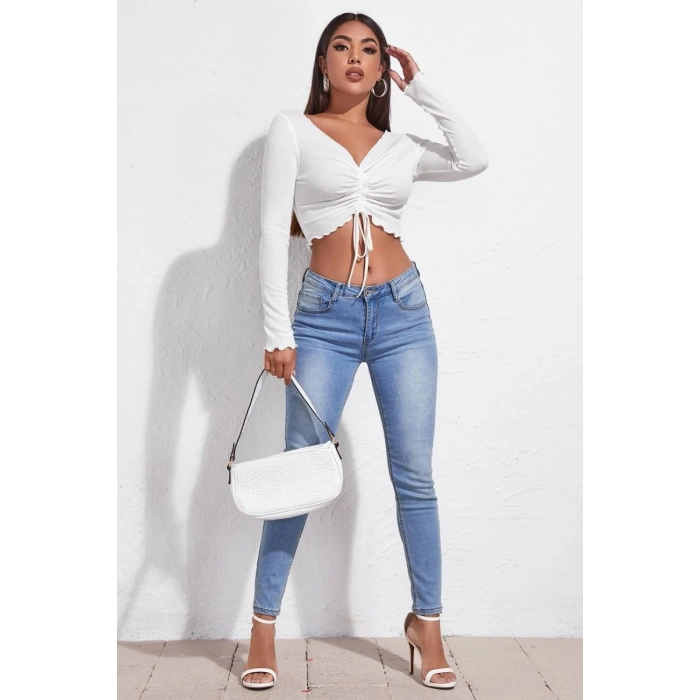 Kadın Beyaz Uzun Kol Drapeli Bağcık Detaylı Crop Top Bluz