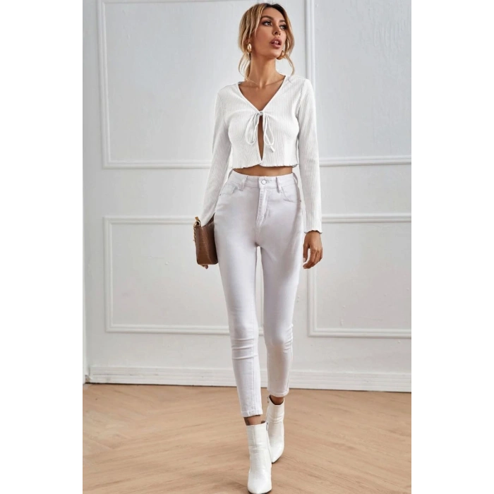 Kadın Beyaz Uzun Kollu Önden Bağlama Detaylı Crop Top Bluz