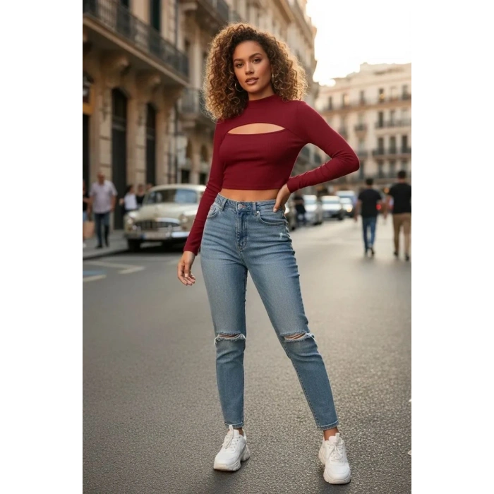 Kadın Bordo Modern Fit Göğüs Dekolteli Uzun Kollu Cut Out Crop Top Bluz