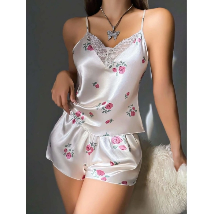 Kadın Ekru Gül Desenli Askılı Dantel Detaylı Pijama Takımı Şık Ve Rahat Tasarım