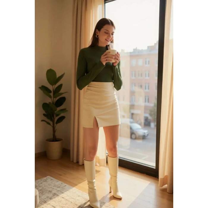 Kadın Haki Yeşili Parmak Geçmeli Uzun Kollu Body Esnek Fit Bluz