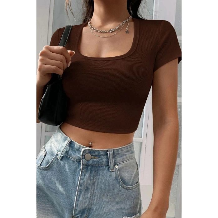 Kadın Kahverengi Şık Kesim Yarım Kol Crop Bluz