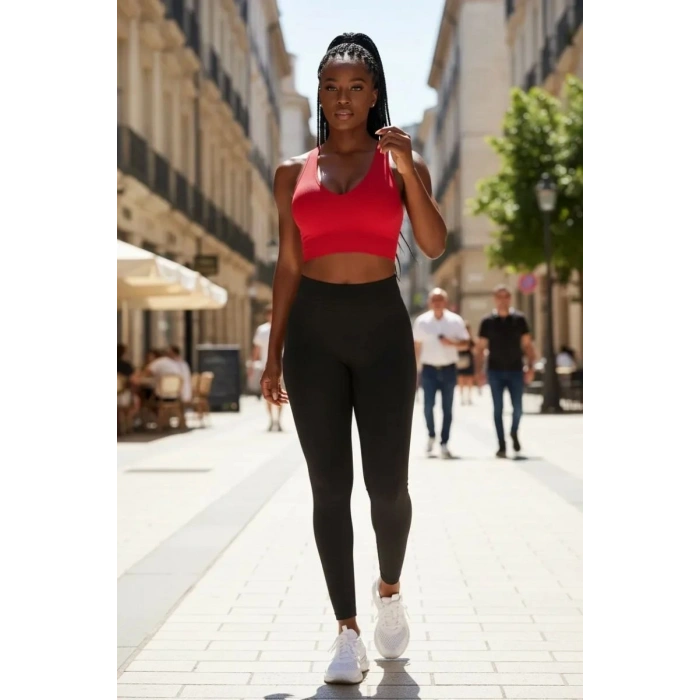 Kadın Kırmızı Modern Fit Derin Göğüs Dekolteli Şık Crop Top Bluz