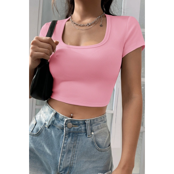 Kadın Pembe Yarım Kol Düz Yaka Crop Top Bluz