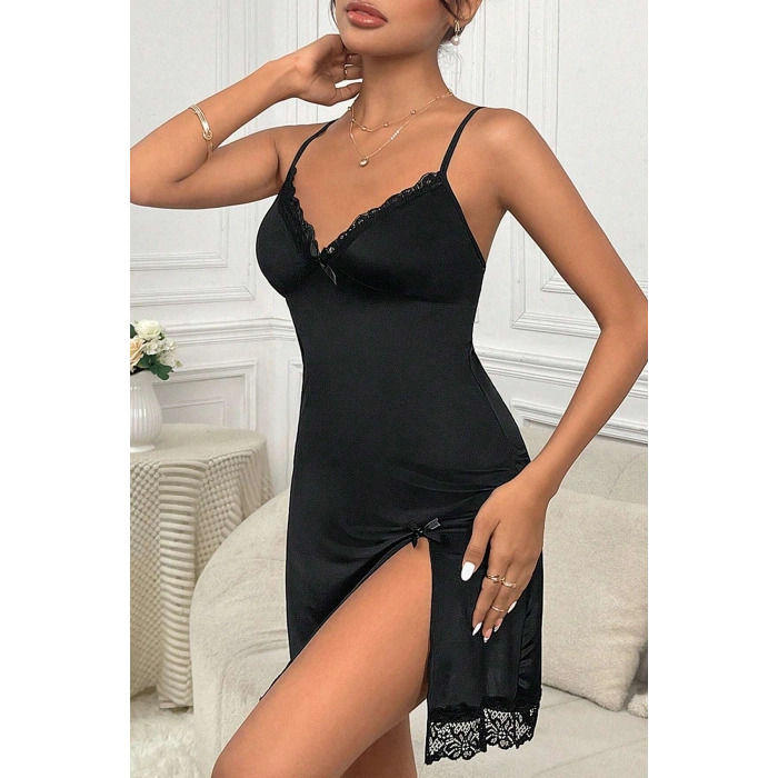 Kadın Siyah Dantelli Fiyonklu Ve Yırtmaçlı Şık Gecelik