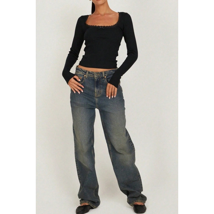 Kadın Siyah Kare Yaka Dantelli Uzun Kollu Crop Top Bluz