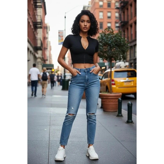 Kadın Siyah Yarım Fermuarlı Ve Kısa Kollu Crop Top Bluz