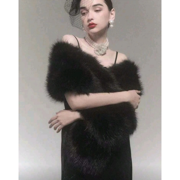 Kürk Orijinal Siyah Seksi Omuzluk Şık Kürk