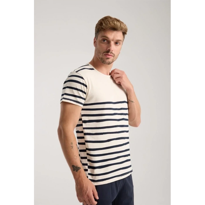 Moda Erkek Krem Sıfır Yaka Kısa Kol Şortlu Pijama Takımı