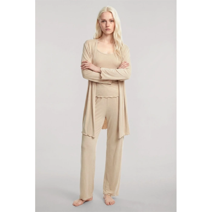 Moda Kadın Bej Kısa Kimono 3’lü Takım Yumuşak Dokulu Şık Rahat Ev Giyim Seti