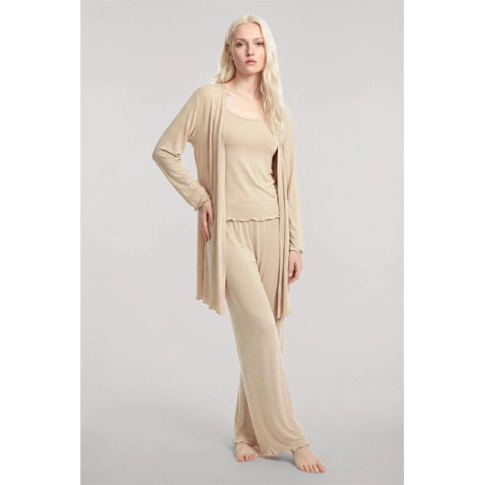 Moda Kadın Bej Kısa Kimono 3’lü Takım Yumuşak Dokulu Şık Rahat Ev Giyim Seti