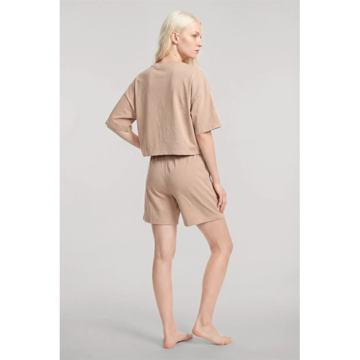 Moda Kadın Bej Kısa Kollu Şortlu Pijama Takımı Rahat Yumuşak Dokulu Ev Giyim Seti