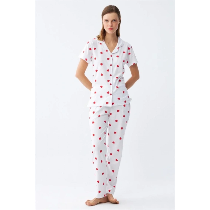 Moda Kadın Beyaz Kırmızı Kalpli Önden Düğmeli Pijama Takımı