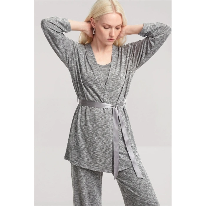 Moda Kadın Ekru Yumuşak Dokulu Dökümlü Uzun Kimono Şık ve Rahat Ev Giyim
