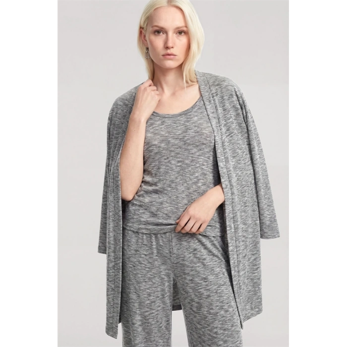 Moda Kadın Ekru Yumuşak Dokulu Dökümlü Uzun Kimono Şık ve Rahat Ev Giyim
