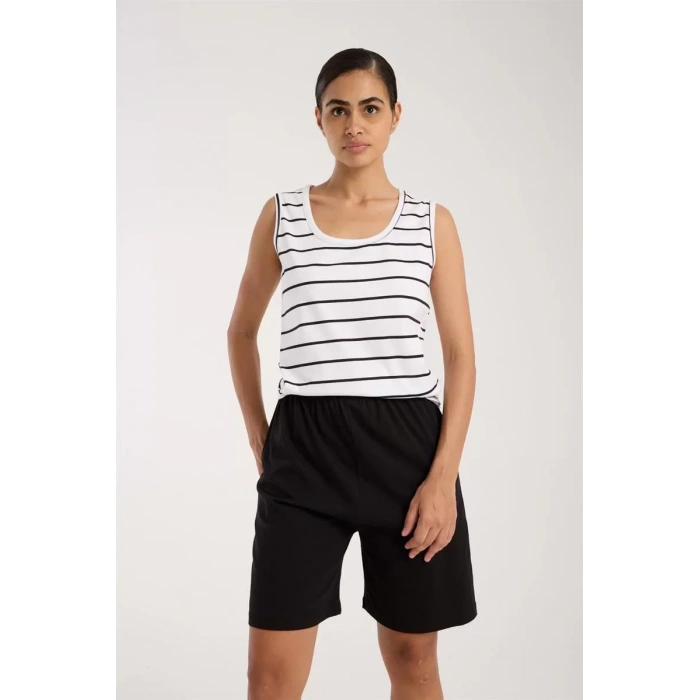 Moda Kadın Kalın Askılı Beyaz Şortlu Pijama Takımı