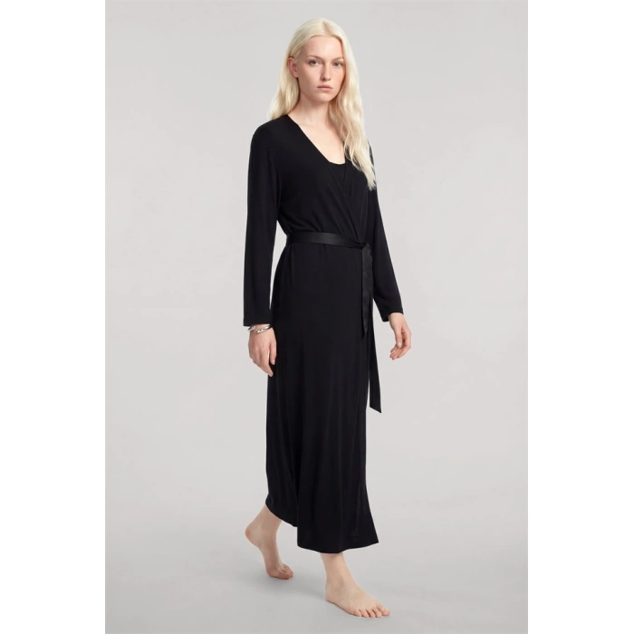 Moda Kadın Siyah Yumuşak Dokulu Dökümlü Uzun Kimono Şık ve Rahat Ev Giyim