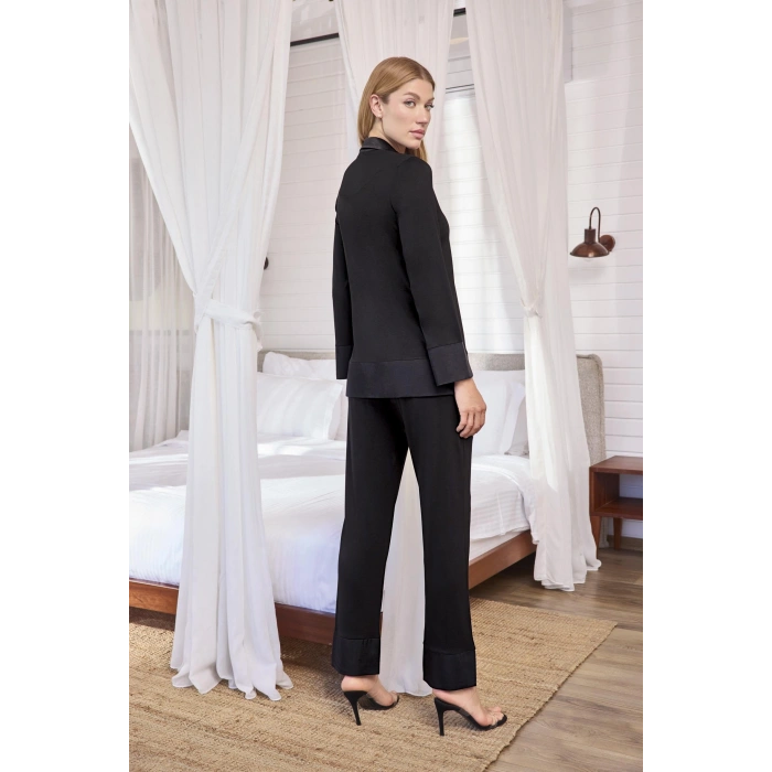 Uzun Kollu Önü Düğmeli Gömlek Yaka Pijama Takımı