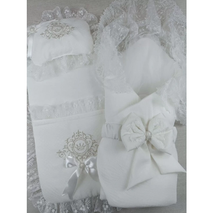 Yenidoğan Bambu Taç Nakışlı Kundaklı Trilüks 3lü Alt Açma Seti Ekru