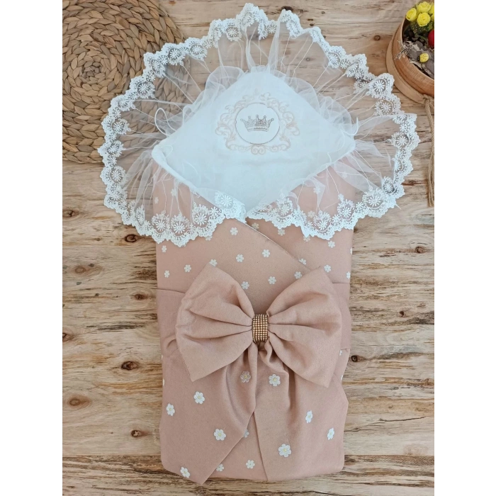 Yenidoğan Papatya Desenli Trilüks Unisex Kundak Bebek Battaniyesi Kahverengi