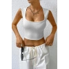 Kadın Beyaz Premium Görünümlü Kare Yaka Kalın Omuz Detaylı Crop Top Bluz