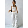 Kadın Beyaz Premium Görünümlü Kare Yaka Kalın Omuz Detaylı Crop Top Bluz