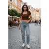 Kadın Kahverengi Şık Kesim Yarım Kol Crop Bluz